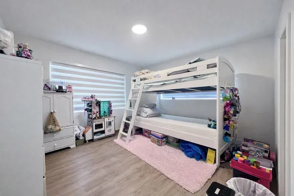 $925,000 | 16125 Southwest 98th Court, Miami, FL 33157