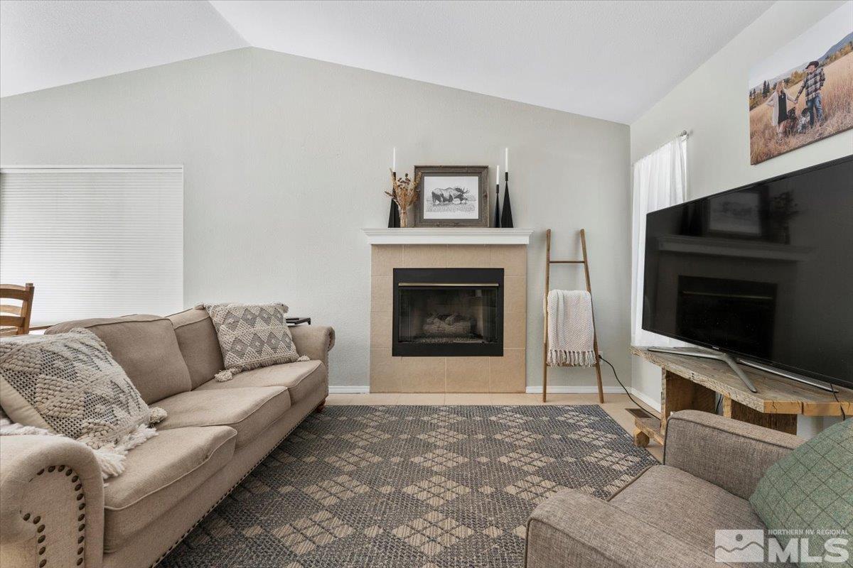 2008 Mountain Vista Way Reno, NV 89519 - Photo 8 of 31 Photo 8
