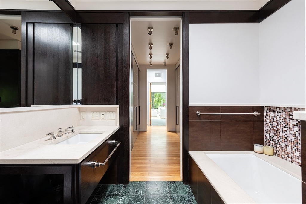 30 Barberry Road Lexington, MA 02421 - Photo 21 of 42