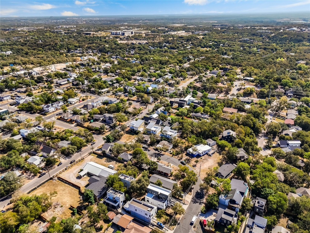 4712 Reyes Street, Unit 1 Austin, TX 78721 - Photo 33 of 40 an aerial view of multiple house