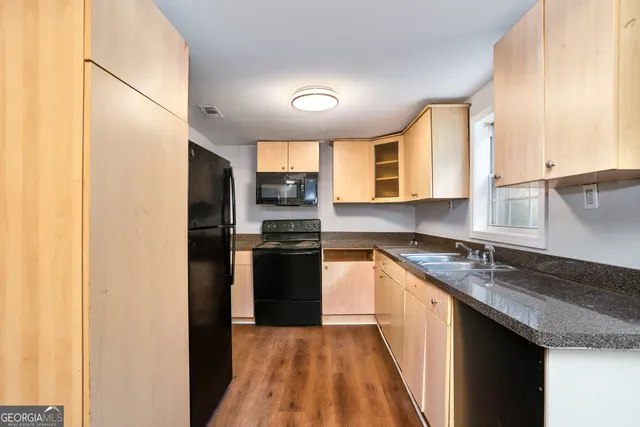 $1,750 | 215 Ollie Street Northwest, Atlanta, GA 30314