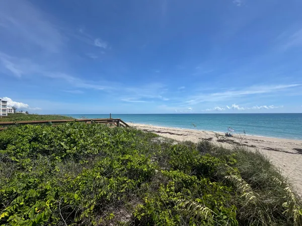 $3,500 | 1501 Northeast Ocean Boulevard, Unit 9, Stuart, FL 34996