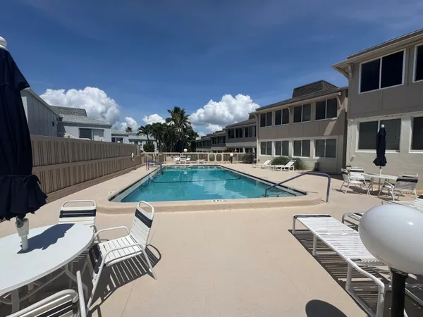 $3,500 | 1501 Northeast Ocean Boulevard, Unit 9, Stuart, FL 34996