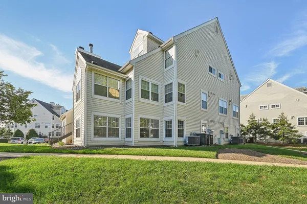 $223,000 | 14117 Bowsprit Lane, Unit 307, Laurel, MD 20707