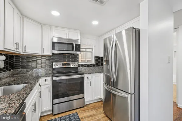 $223,000 | 14117 Bowsprit Lane, Unit 307, Laurel, MD 20707