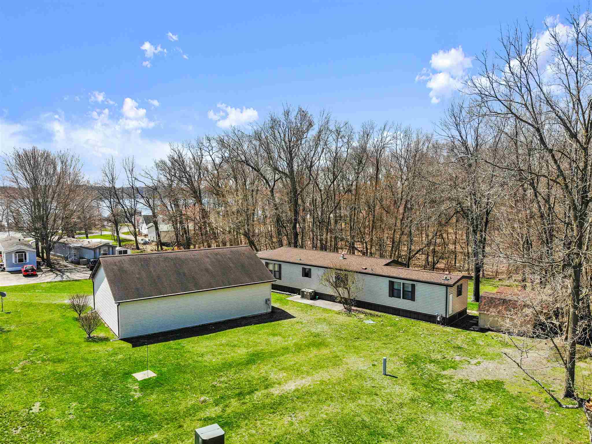 2365 West Orland Road Angola, IN 46703 - Photo 6 of 33 Gallery Image 6