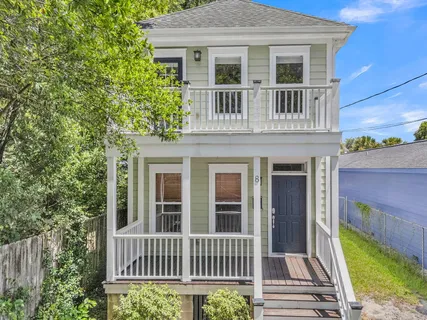 $900,000 | 8 Hampton Place, Charleston, SC 29403