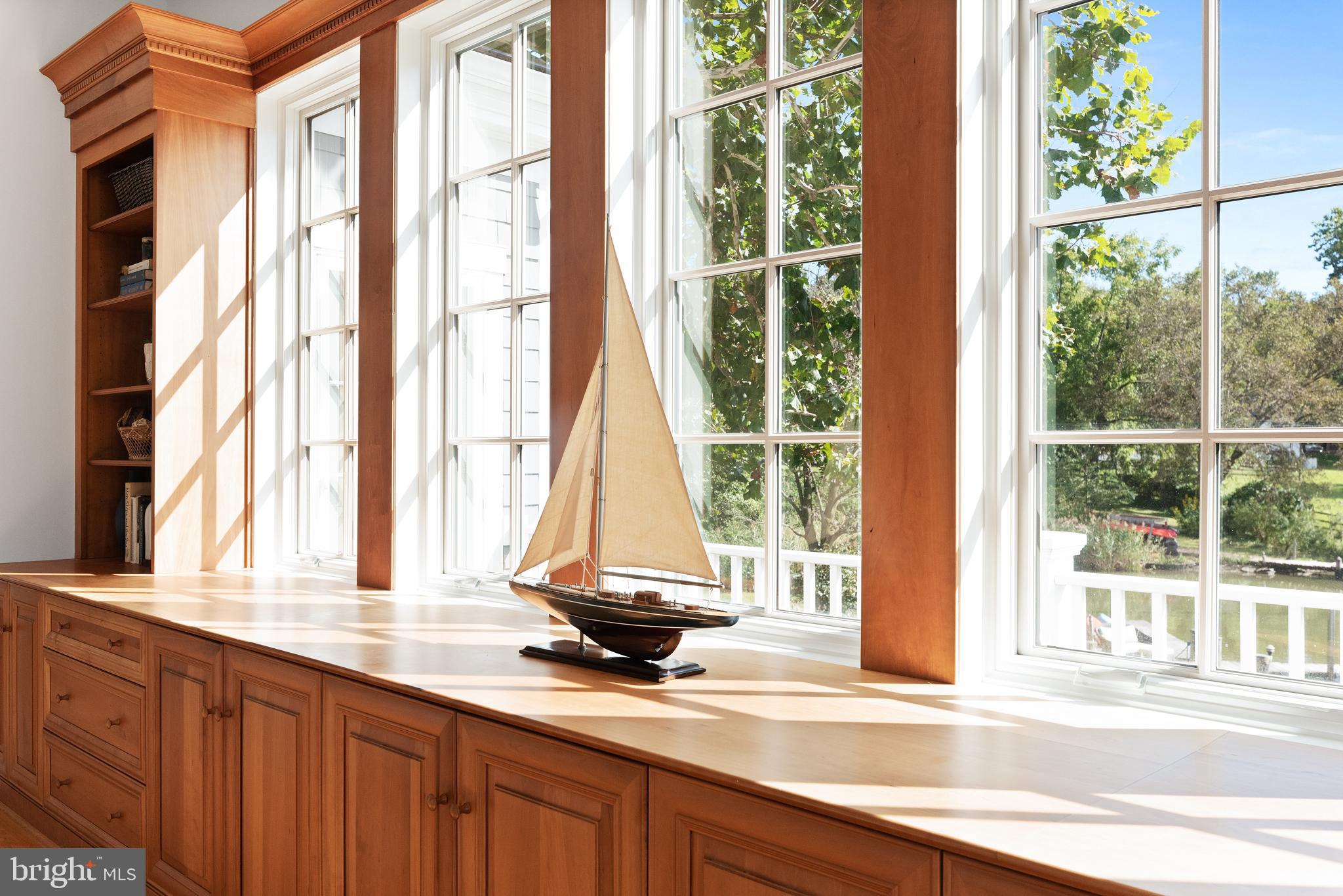 437 Ferry Point Road Annapolis, MD 21403 - Photo 16 of 87 Light Cherry Cabinetry