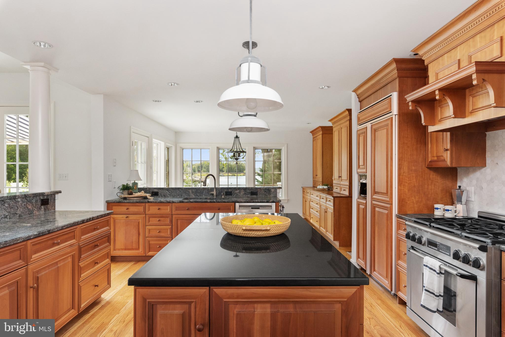 437 Ferry Point Road Annapolis, MD 21403 - Photo 22 of 87 Kitchen island