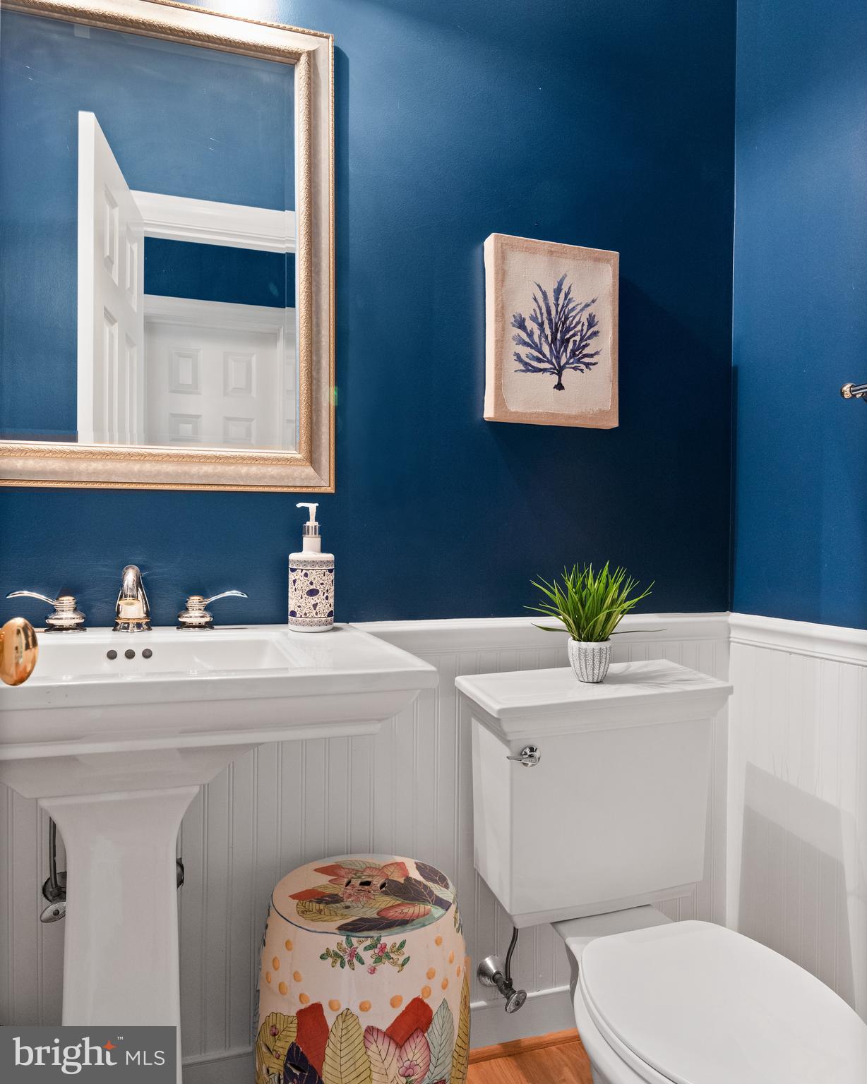 437 Ferry Point Road Annapolis, MD 21403 - Photo 35 of 87 Main Level Powder Room