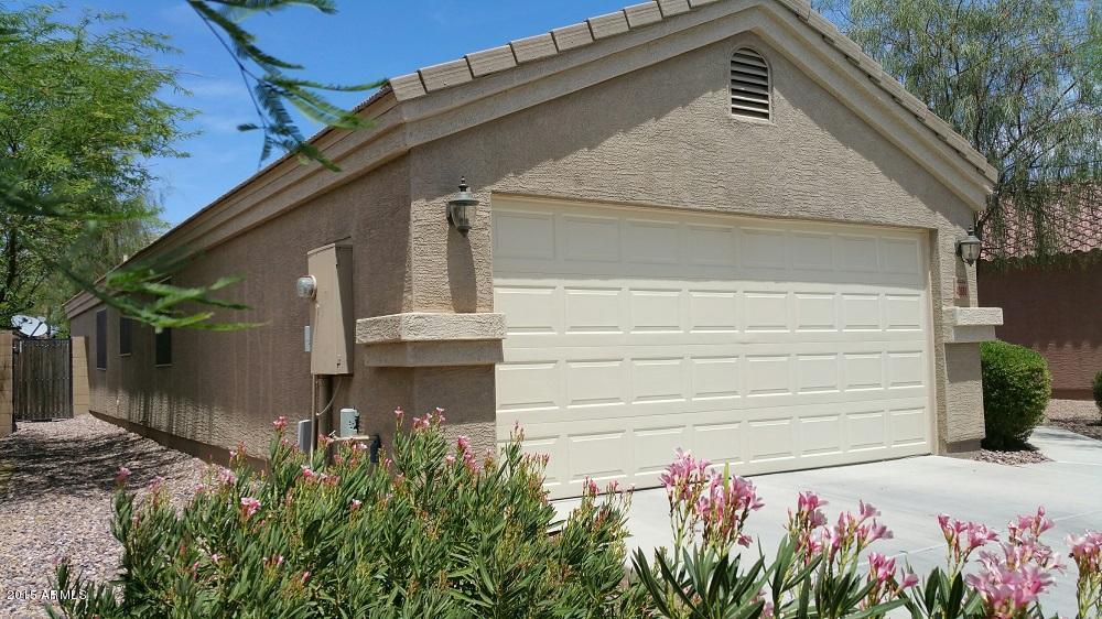 43680 West Magnolia Road Maricopa, AZ 85138 - Photo 4 of 30 Sideview 2