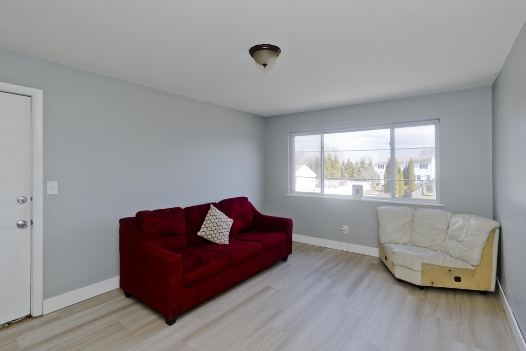 239 Glasgow Street, Unit 10 Fall River, MA 02721 - Photo 11 of 24