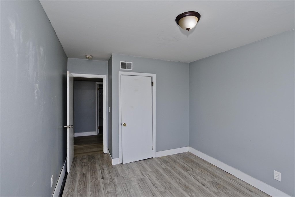 239 Glasgow Street, Unit 10 Fall River, MA 02721 - Photo 15 of 24