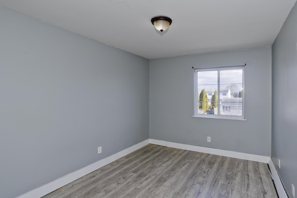 239 Glasgow Street, Unit 10 Fall River, MA 02721 - Photo 16 of 24