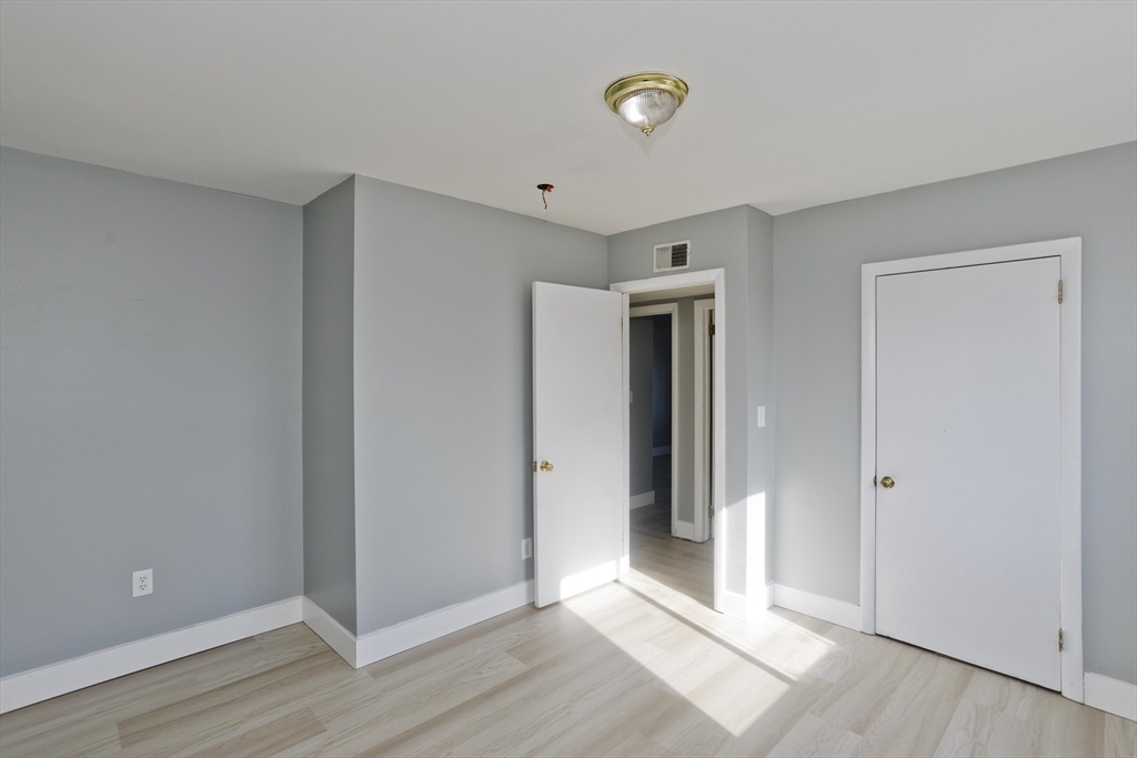 239 Glasgow Street, Unit 10 Fall River, MA 02721 - Photo 18 of 24