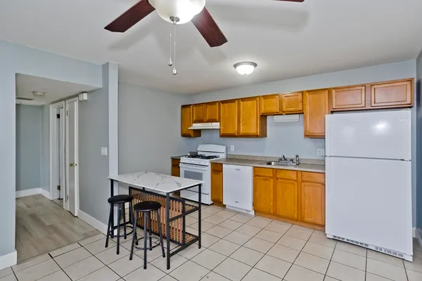 $250,000 | 239 Glasgow Street, Unit 10, Fall River, MA 02721