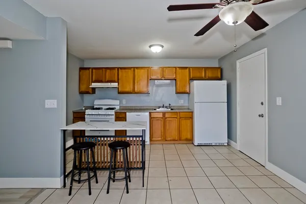 $250,000 | 239 Glasgow Street, Unit 10, Fall River, MA 02721