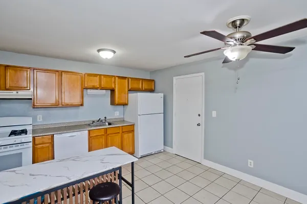 $250,000 | 239 Glasgow Street, Unit 10, Fall River, MA 02721