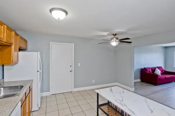 $250,000 | 239 Glasgow Street, Unit 10, Fall River, MA 02721