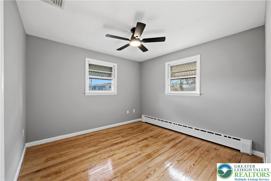 1319 Overlook Road Whitehall, PA 18052 - Photo 23 of 43