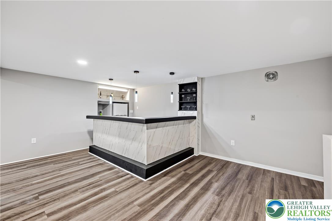 1319 Overlook Road Whitehall, PA 18052 - Photo 29 of 43