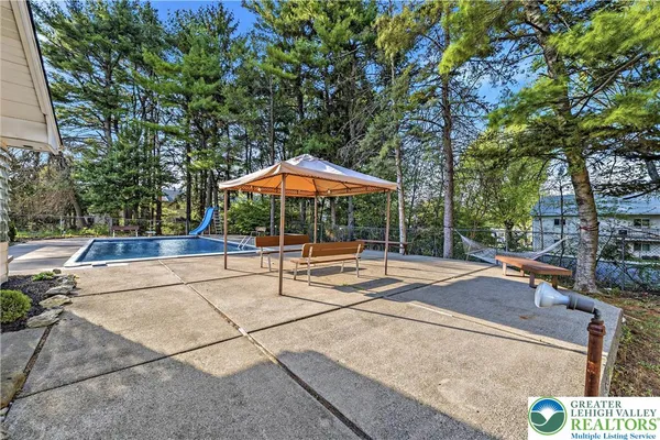 $515,000 | 1319 Overlook Road, Whitehall, PA 18052
