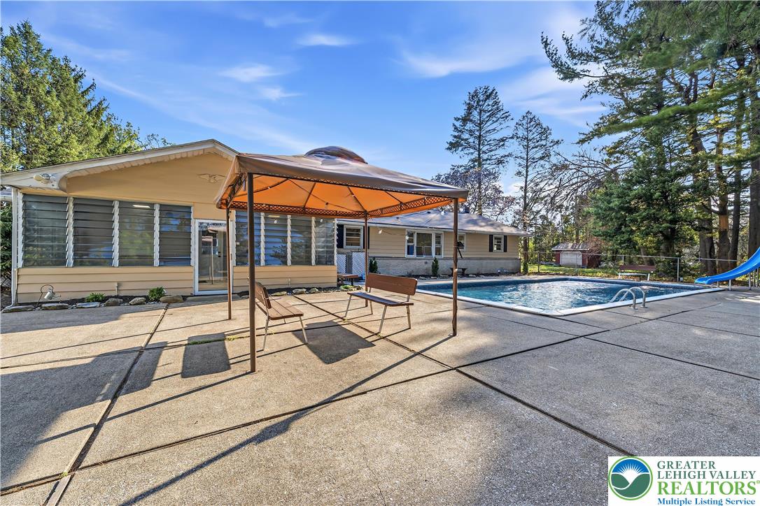 1319 Overlook Road Whitehall, PA 18052 - Photo 39 of 43