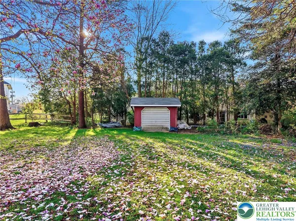 $515,000 | 1319 Overlook Road, Whitehall, PA 18052