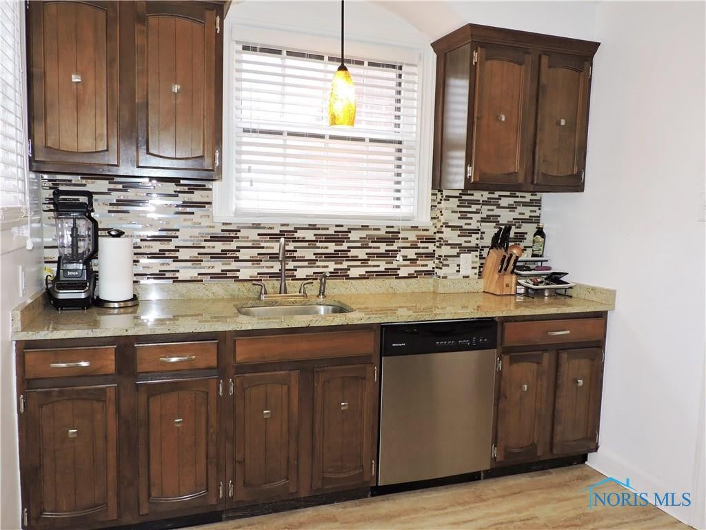 3719 Garrison Road Toledo, OH 43613 - Photo 5 of 20 Gallery Image 5