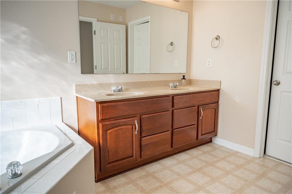 2212 Bluewing Road Greenwood, IN 46143 - Photo 21 of 34 Gallery Image 21