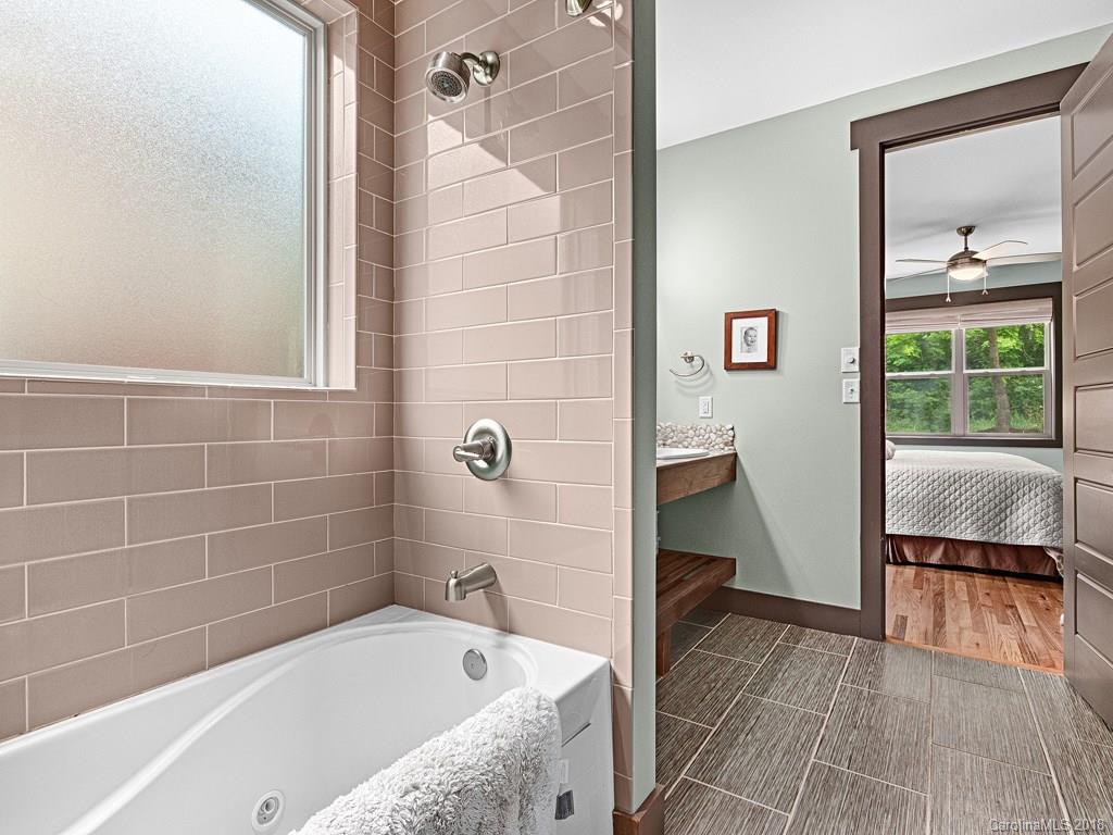 12 Mayfield Road, Unit 1B Asheville, NC 28804 - Photo 14 of 27 Gallery Image 14
