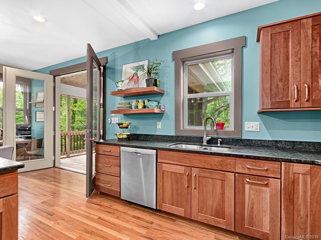 12 Mayfield Road, Unit 1B Asheville, NC 28804 - Photo 8 of 27 Gallery Image 8