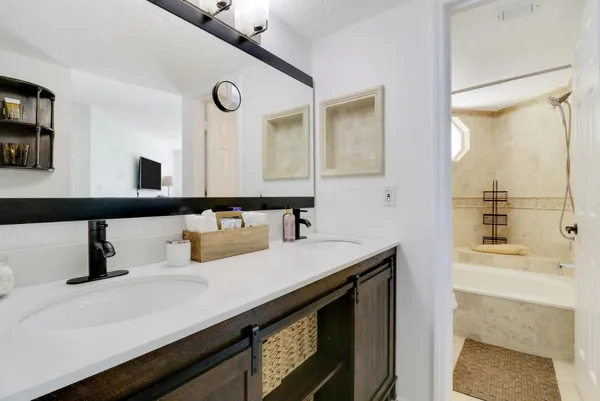 $3,400 | 293 Seabreeze Circle, Jupiter, FL 33477