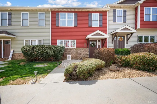 $299,999 | 1070 Commonwealth Circle, Forest, VA 24551