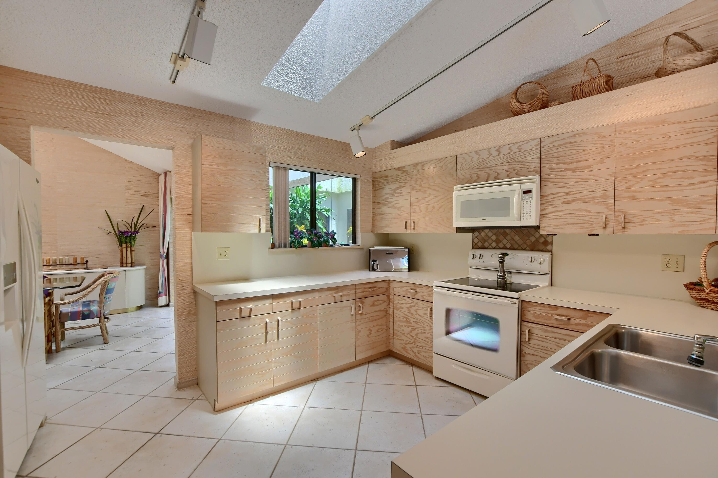19576 Planters Point Drive Boca Raton, FL 33434 - Photo 15 of 87 20_ebf_8438-hdr(5)
