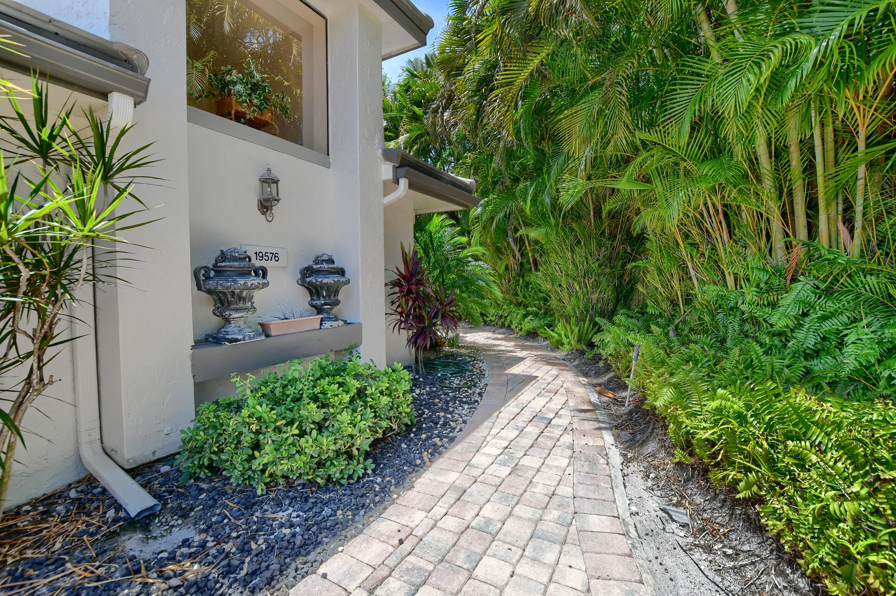 19576 Planters Point Drive Boca Raton, FL 33434 - Photo 48 of 87 03_ebf_8353-hdr(5)