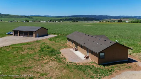 $835,000 | 184 Buttercup Lane, Bedford, WY 83112