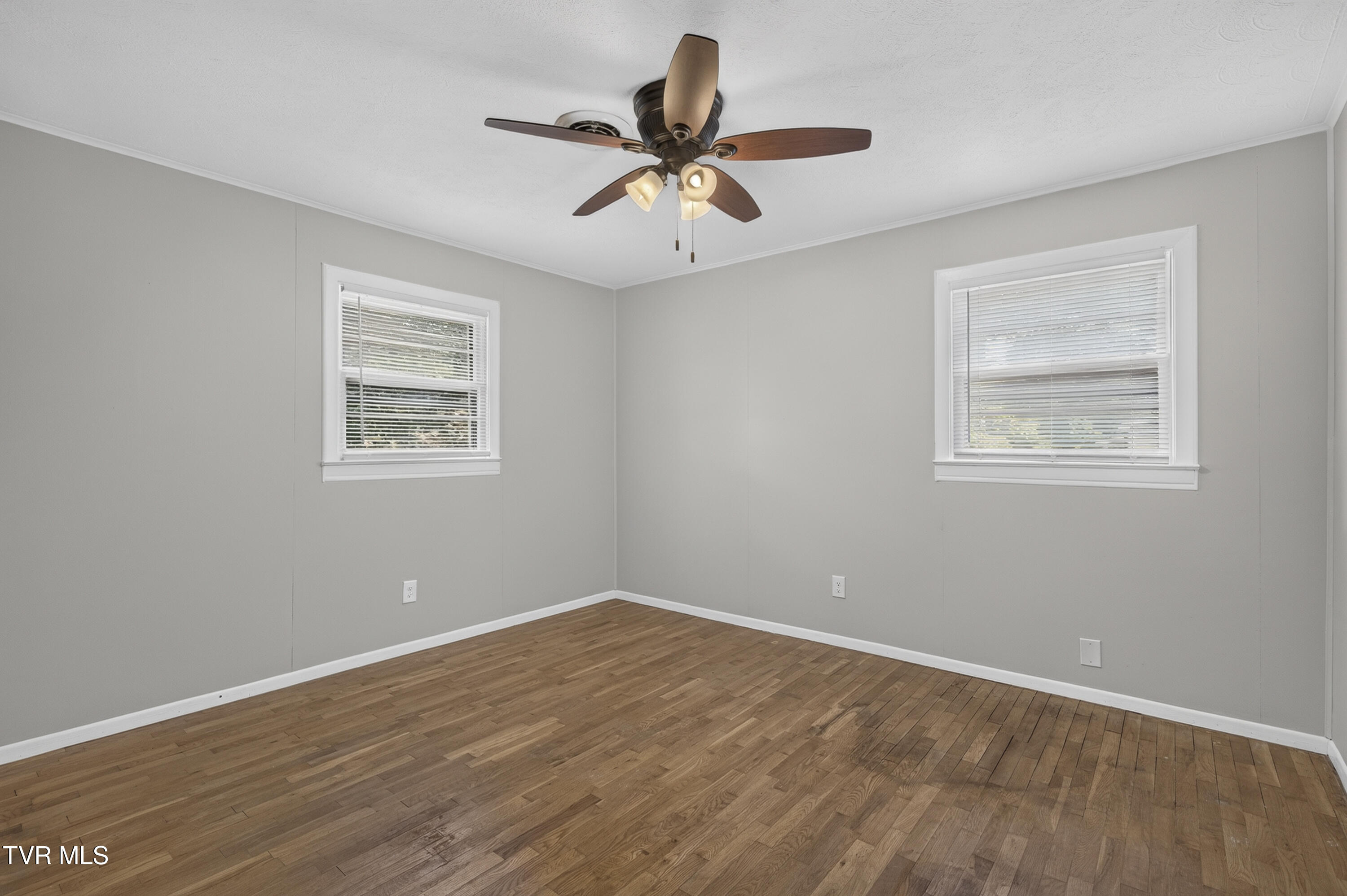 302 Seminole Road Bristol, VA 24201 - Photo 35 of 50 302-Seminole-Rd-33