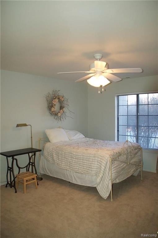1885 Meadow Dale Court Rochester Hills, MI 48309 - Photo 4 of 22