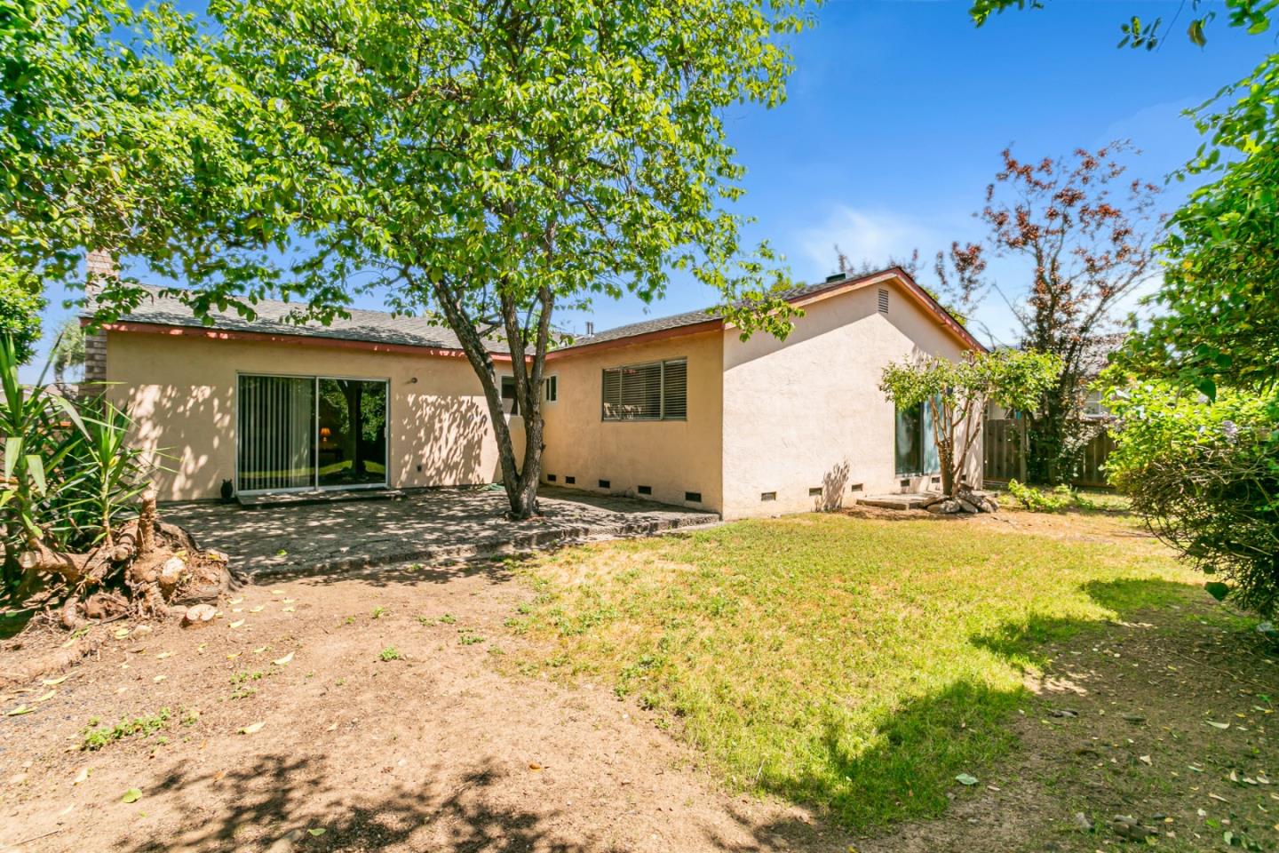 970 Ortega Circle Gilroy, CA 95020 - Photo 23 of 26 a view of a house with snow on the tree