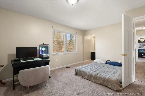 $285,000 | 4025 Summer Place, New Albany, IN 47150