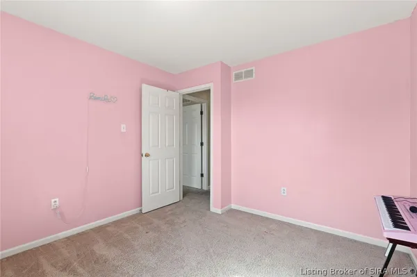 $285,000 | 4025 Summer Place, New Albany, IN 47150