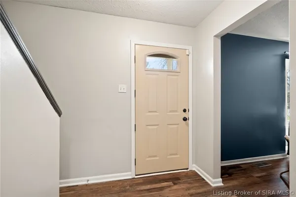 $285,000 | 4025 Summer Place, New Albany, IN 47150