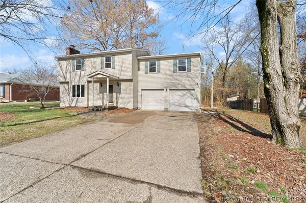 $285,000 | 4025 Summer Place, New Albany, IN 47150
