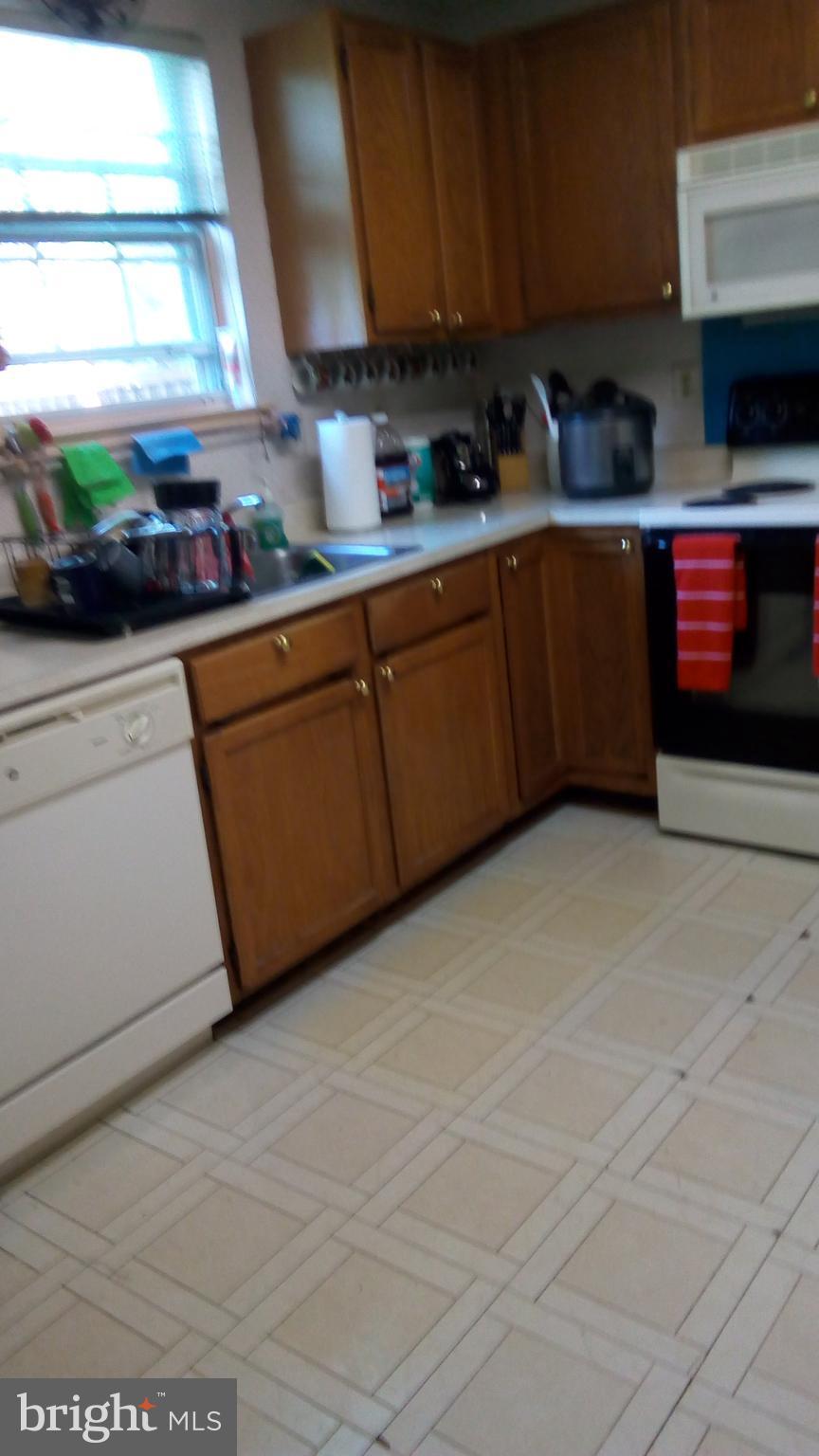 3802 Ferrara Drive Silver Spring, MD 20906 - Photo 6 of 15 Kitchen
