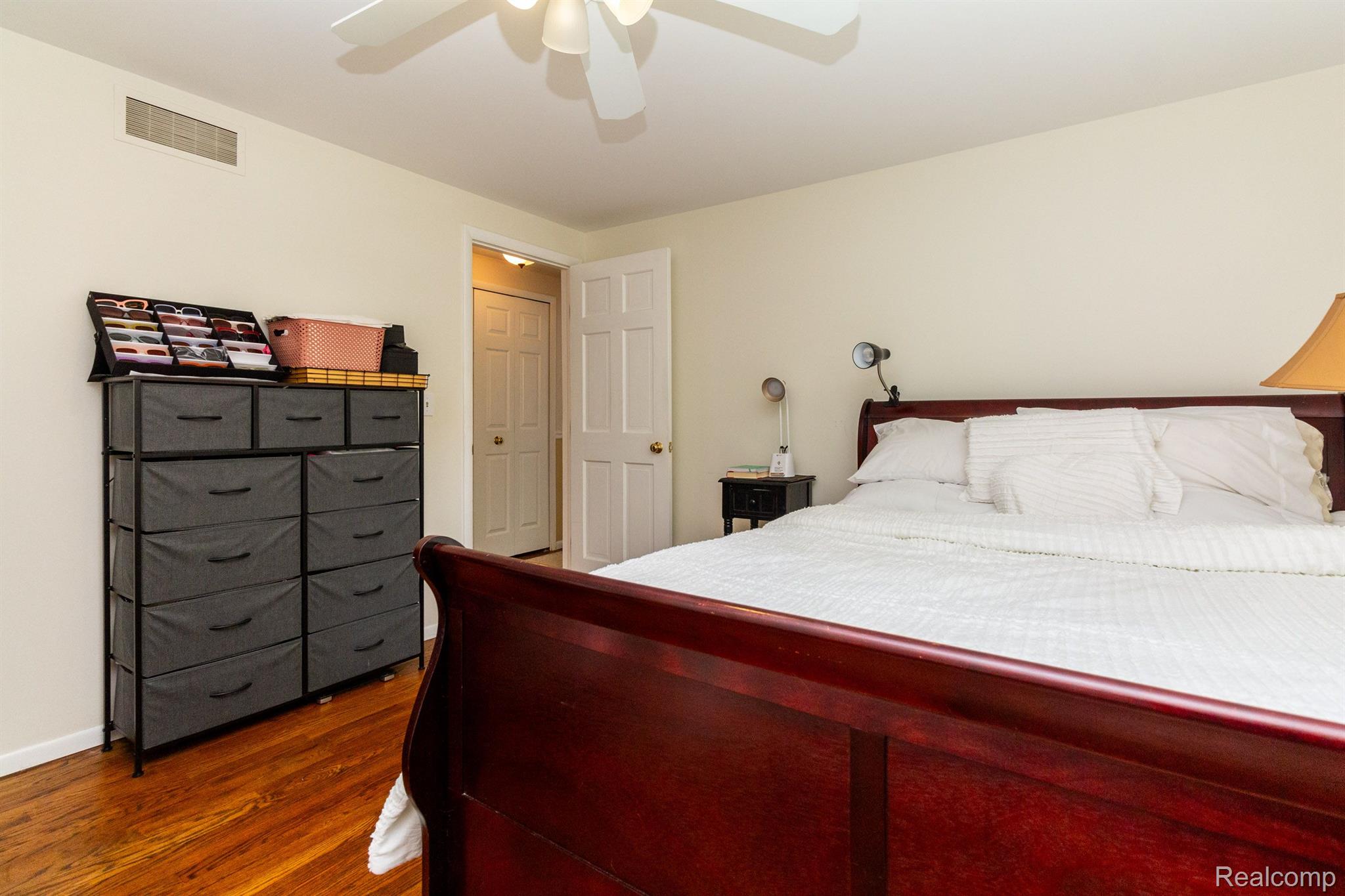 3269 Hixon Road Rochester, MI 48306 - Photo 29 of 41 Gallery Image 29