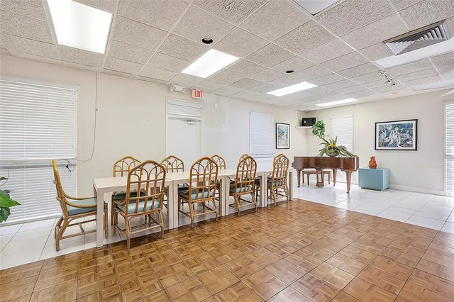 a view of a livingroom with furniture