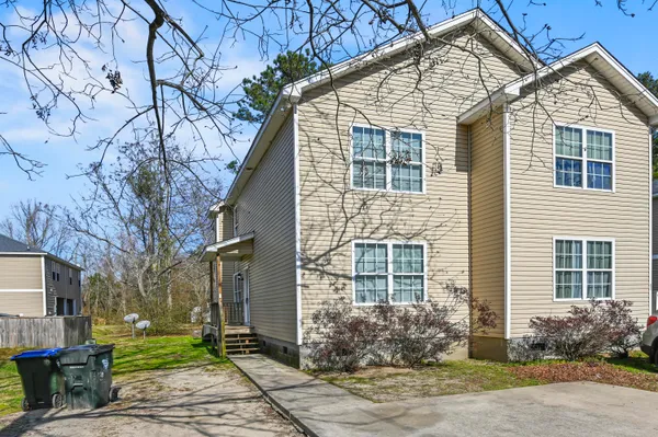 $1,825 | 131 Boone Street, Summerville, SC 29483