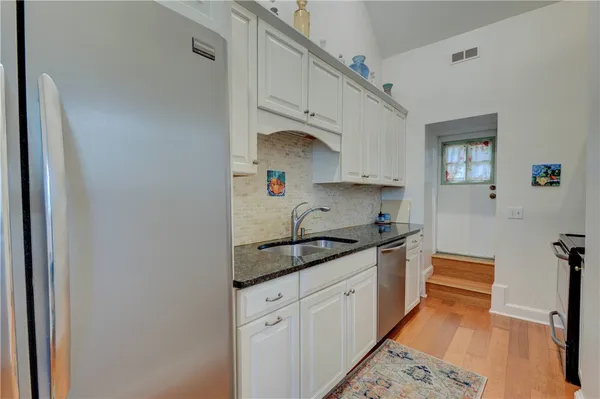 $539,000 | 50 Shadow Farm Way, South Kingstown, RI 02879