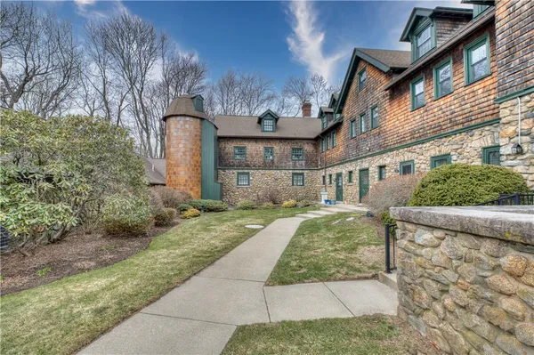 $539,000 | 50 Shadow Farm Way, South Kingstown, RI 02879